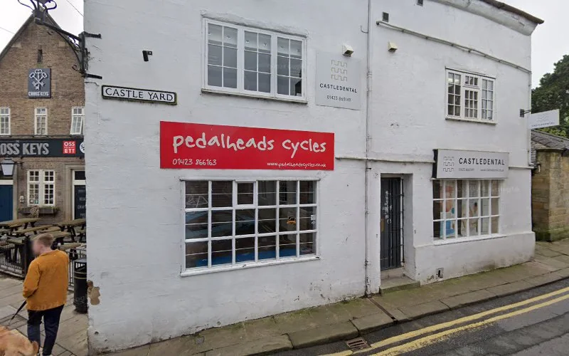 Storey E J - Dental clinic in Knaresborough