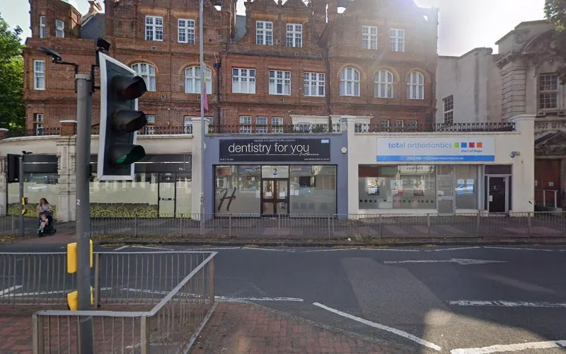 Esmail Harunani & Murtaza Kanani - Dentist in Eastbourne