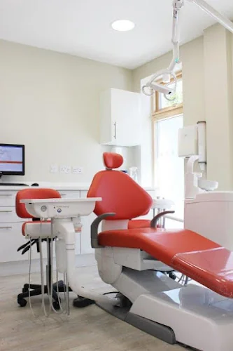 VDental Smile Studio | Dentist Hackney - Dentist in London