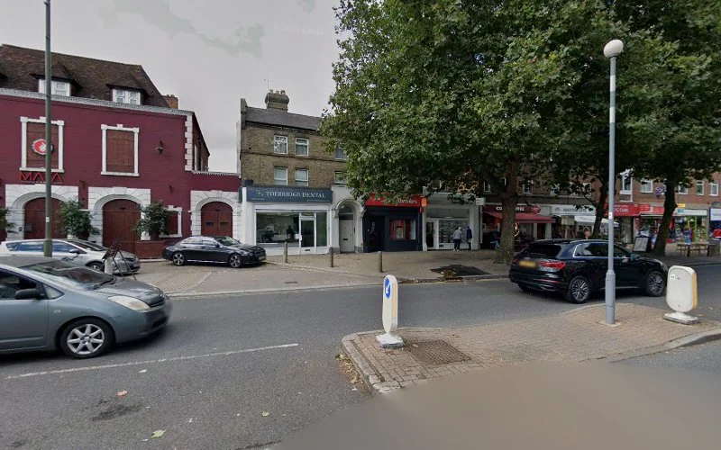 Howard Marshall Dentristry - Dental clinic in London