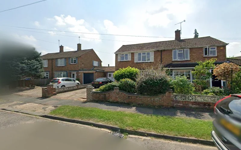 Thomas Peter - Dental clinic in Uxbridge