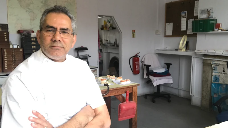 Benramdane M Dental repairs - Dental laboratory in London