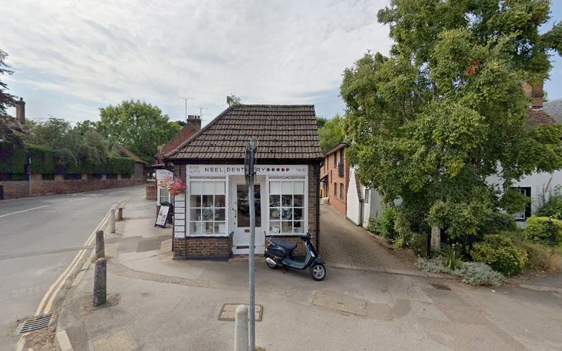 David Bloom - Dentist in Welwyn