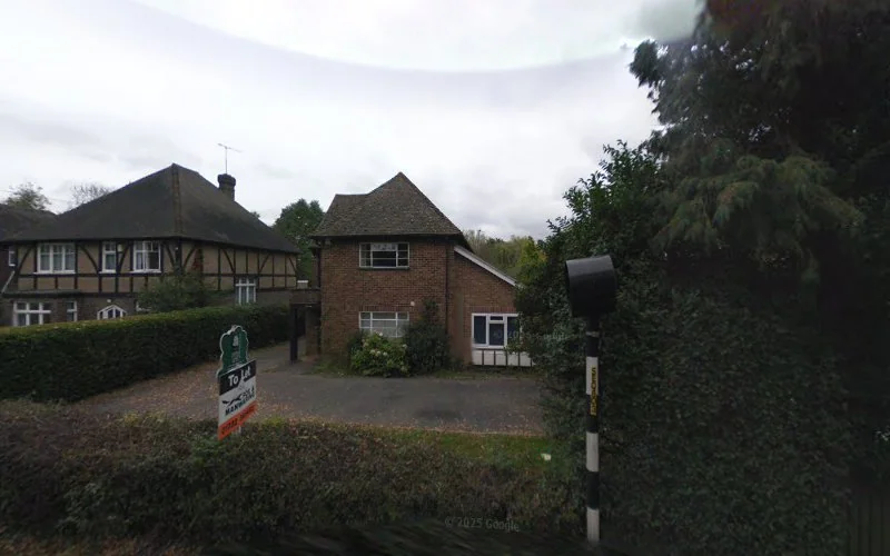 Kelly Dr M P - Dental clinic in Edenbridge