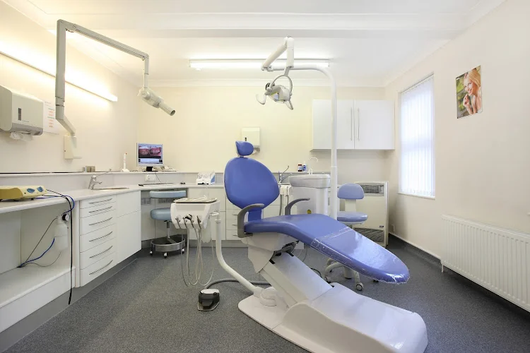 DENE DENTAL PRACTICE - Dental clinic in Northwood