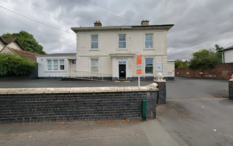 The Whitening Bar - Teeth whitening service in Kidderminster