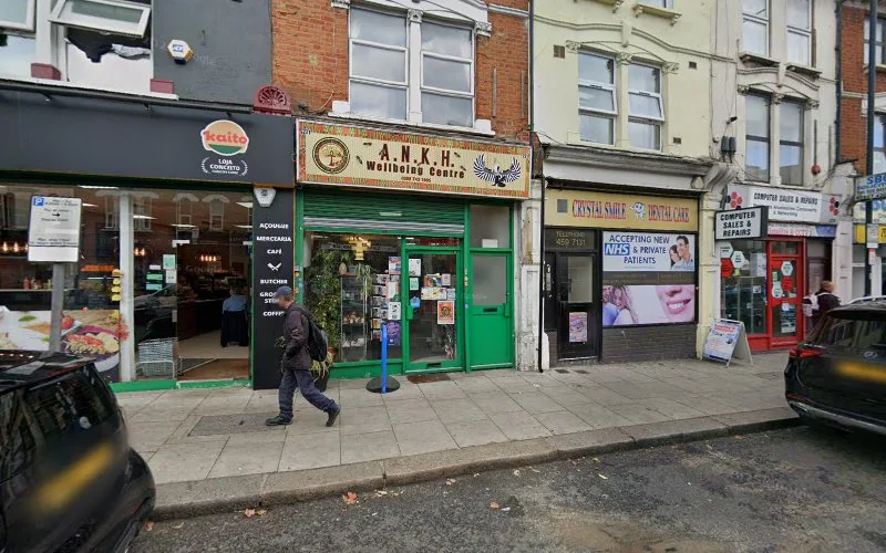 Crystal Smile Dental Care - Dental clinic in London