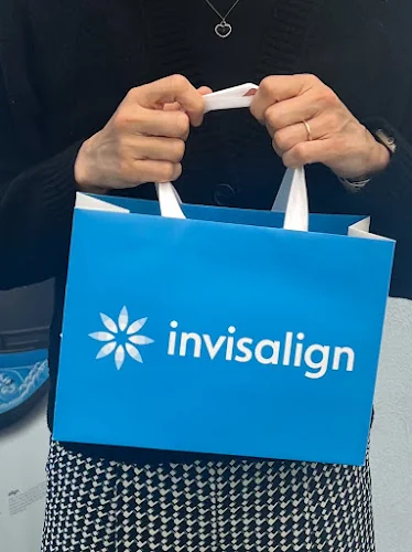 Clareville Dental - Dental clinic in Farnborough