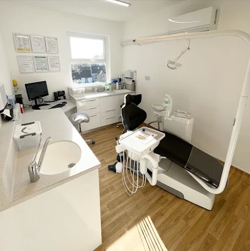 Victoria Road Clinic - Dental clinic in Swindon