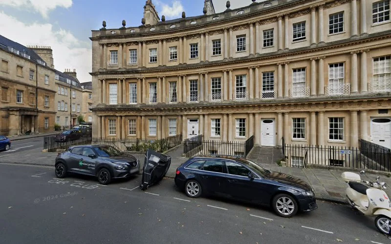 Dr G Edwards - Orthodontist in Bath