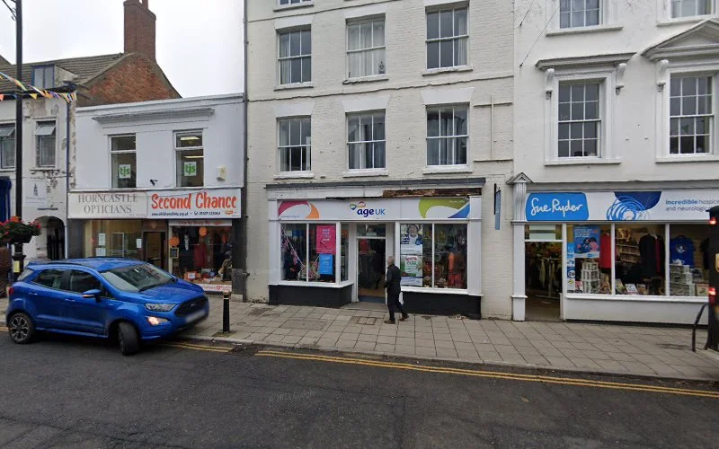 I B H Dental Practice - Dental clinic in Horncastle