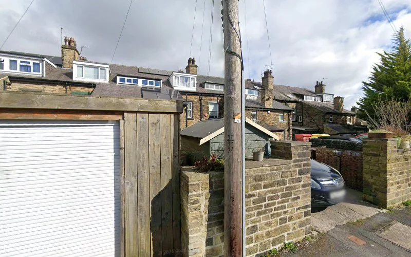 Avondale Dental Practice - Dental clinic in Shipley