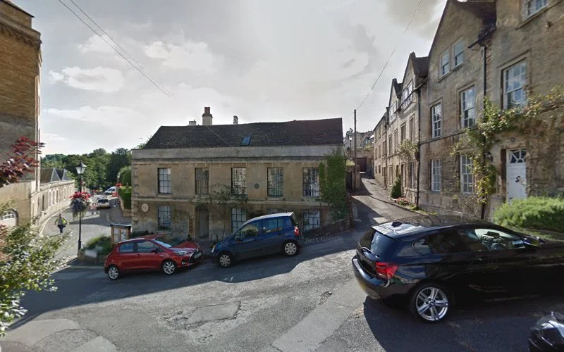 C Fingleton - Dental clinic in Bradford-on-Avon