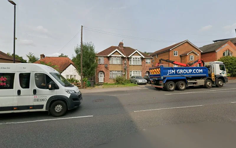 Dr Naveen Balusu - Windsor Road Dental Practice - Dental clinic in Slough