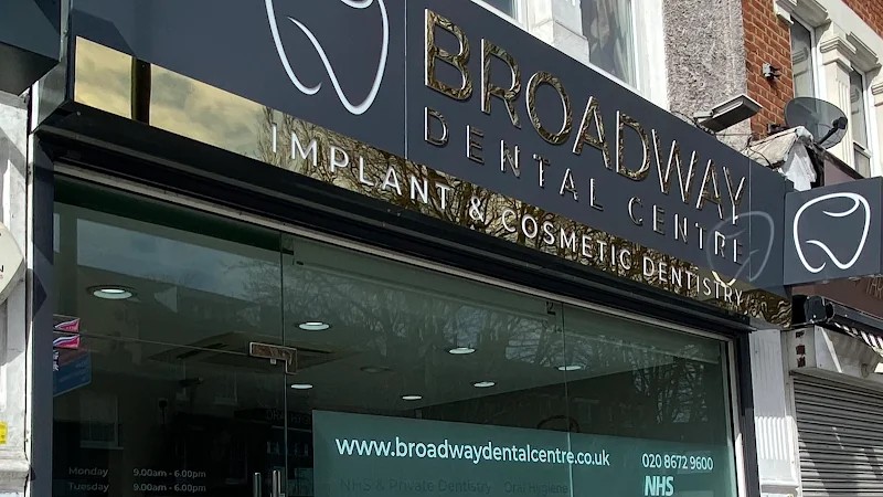 Broadway Dental Centre - Dental clinic in London