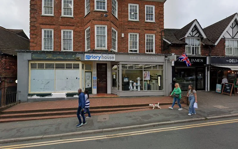 Priory House Dental Centre - Dental clinic in Oxted