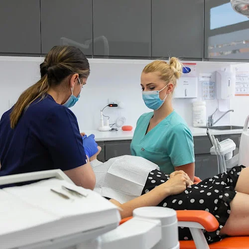 Emicare Dental & Spa - Dentist in Potters Bar