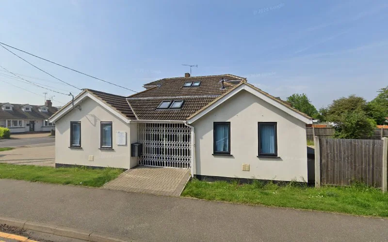 Gulnezer M - Dental clinic in Wickford