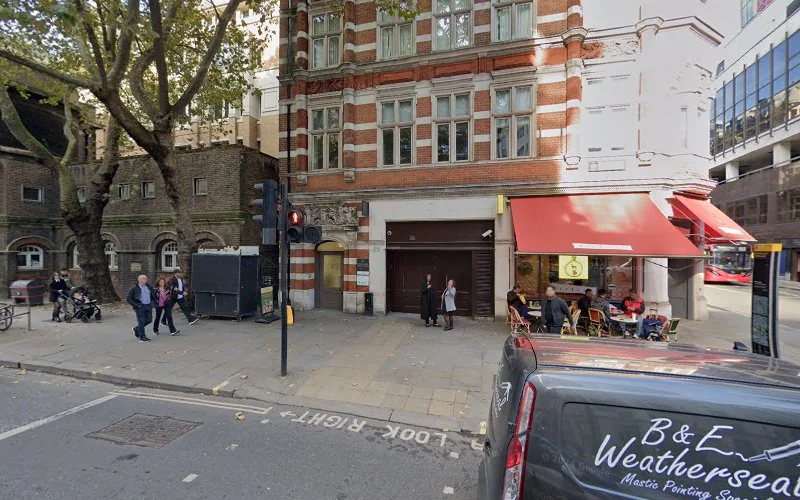 Dr. Alejandro Nunez Bassols (Orthodontist) - Orthodontist in London