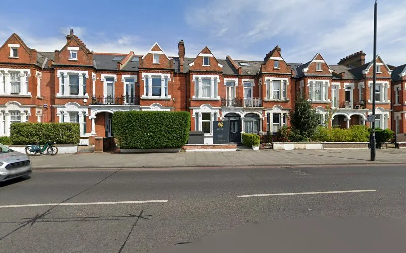 Dr H K Agyekum - Dentist in London