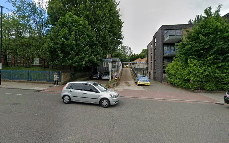 Maple Dental Centre - Dental clinic in London