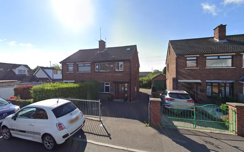 McKiernan R - Dental clinic in Belfast