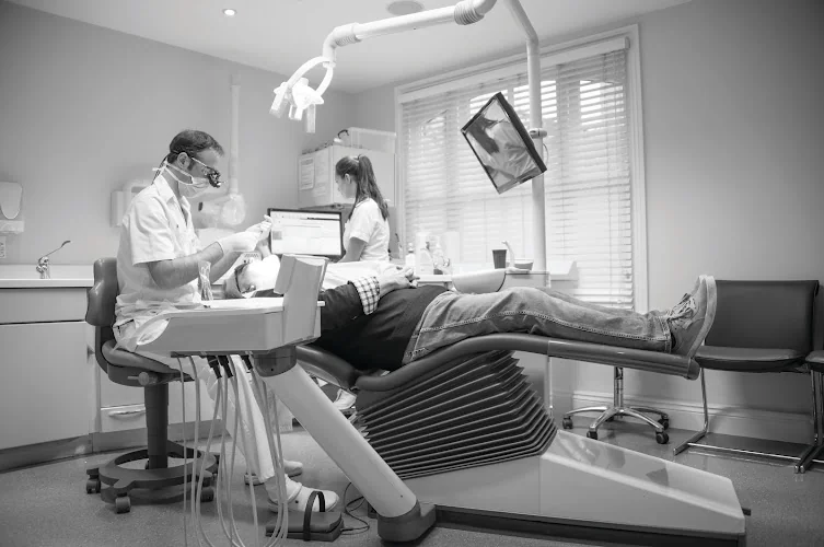 Elmsleigh House Dental Clinic - Dentist in Farnham