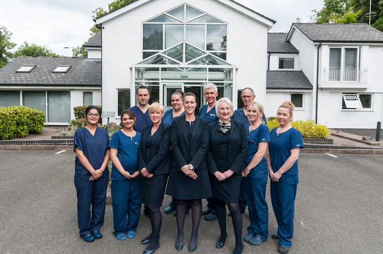 Dentique Dental Practice - Dentist in Leicester