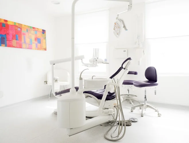 Andrea Ubhi Dentistry - Dental clinic in York