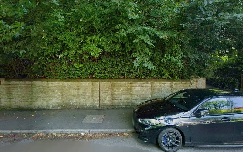 Mrs S Woolf - Woolf S - Dentist in Salford