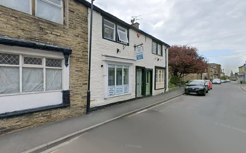 Akroyd E M - Dental clinic in Bradford