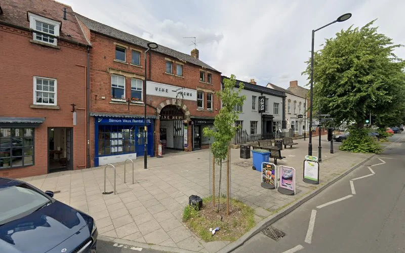 Szuberska Kamila - Dentist in Evesham