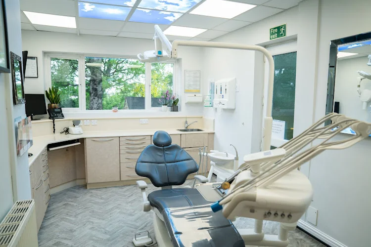 Manor House Dental - Dentist in Birmingham