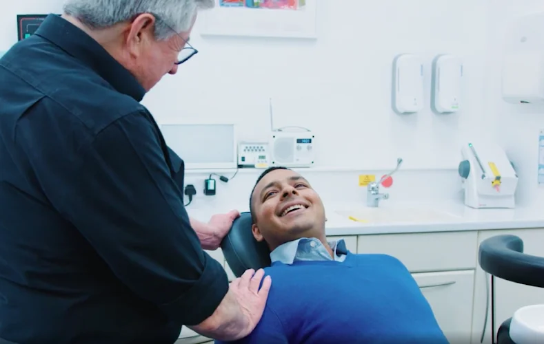 Dr Mervyn Druian - Cosmetic dentist in UK