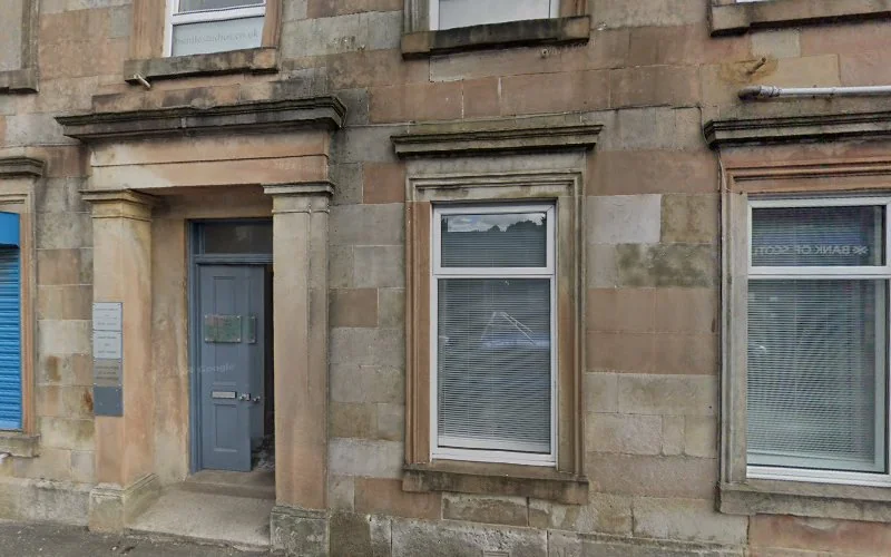 B Smile Studios - Dentist in Glasgow