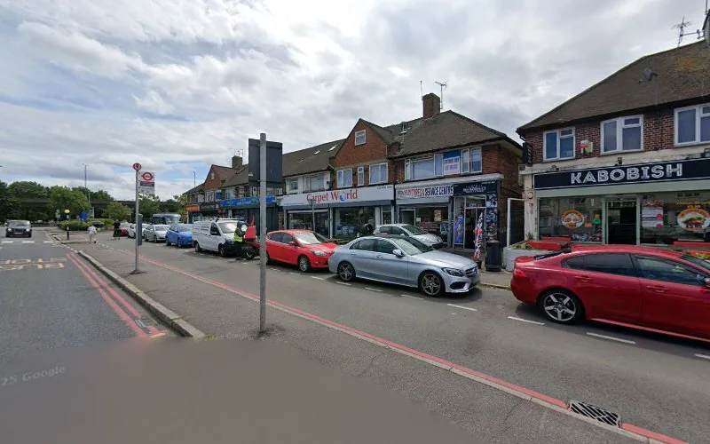 Apex Dental and Implant Centre - Dental clinic in Feltham