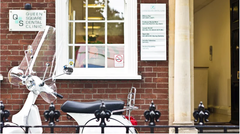 Queen Square Dental Clinic - Dentist in Bristol