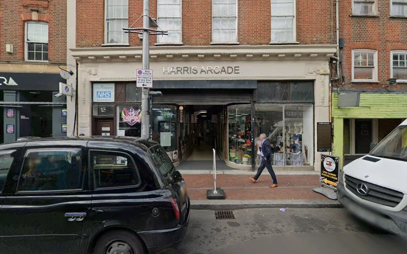 Alngjjar Rudaina - Dentist in Reading