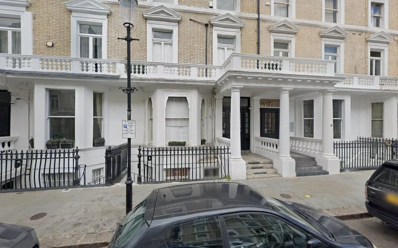 FARMAKIS DENTAL CLINIC LTD - Dental clinic in Cheltenham