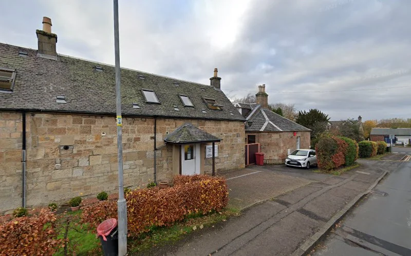 Dr R Levie - Dentist in Hamilton