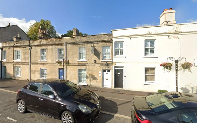 Vaughan R & V - Dental clinic in Bath