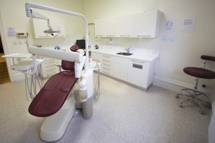 Alexandra Road Dental Practice - Dental clinic in Epsom