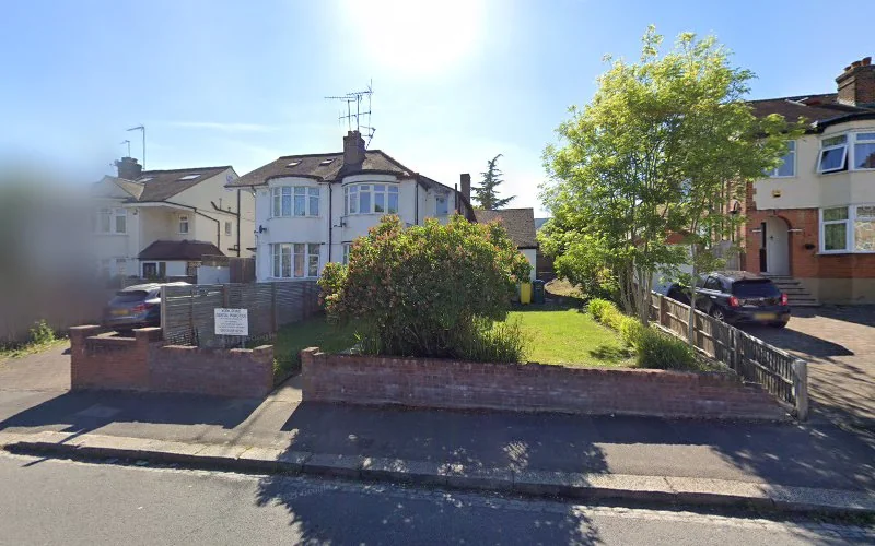 Sethi V K - Dental clinic in Barnet