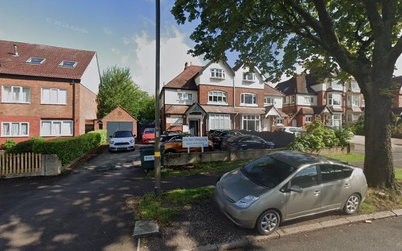 Chaudhry Vauzania - Dentist in Birmingham