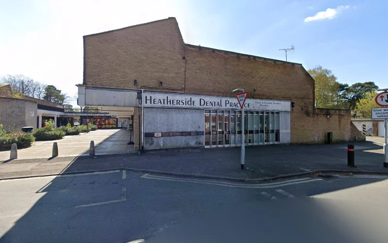 Heatherside Dental Practice - Dental clinic in Camberley