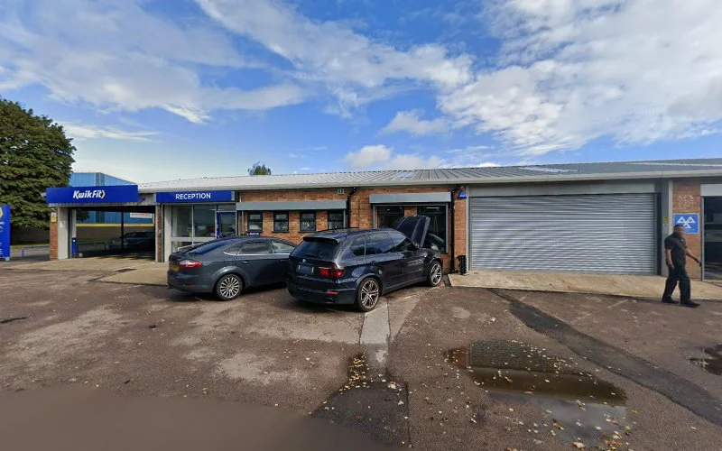 G W Ceramics - Dentist in Leighton Buzzard