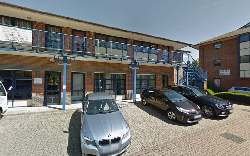 Ana Velasco - Dentist in Southampton