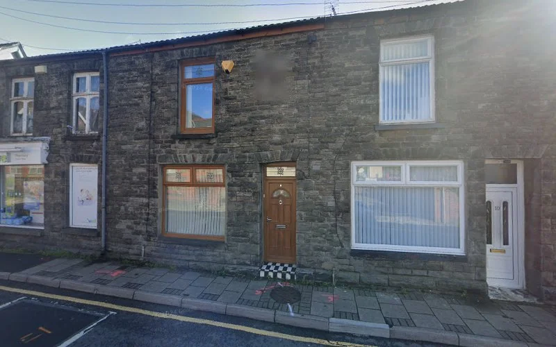 Morgan G - Dental clinic in Merthyr Tydfil