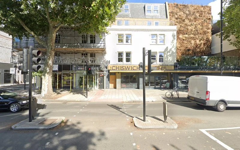 Chiswick Smiles Dental Studio - Dentist in London