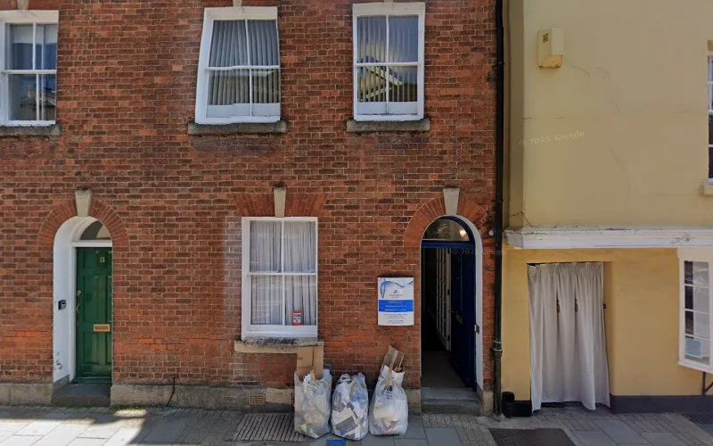 N Flindall - Dental clinic in Devizes